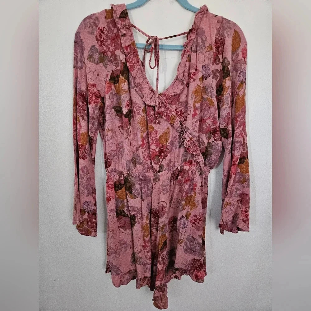 Mossimo Supply Co Floral Ruffle V Neck Tie Back Romper Pink Multi M - Picture 3 of 9